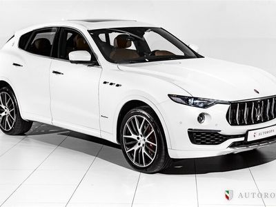 begagnad Maserati Levante SQ4 GranLusso Zegna edition 430hk