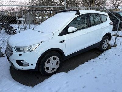 Vit Begagnad 2019 Ford Kuga Trend SUV | 70 000 kr