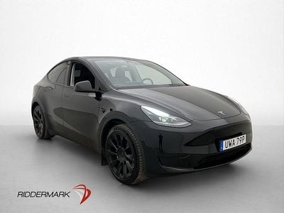 Begagnad Tesla Model Y Standard Range 250 kW (340 HK) 2023 Svart SUV