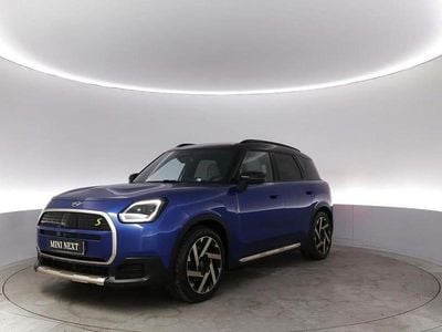 Begagnad Mini Countryman Favoured 233 kW (317 HK) 2024 Blå SUV