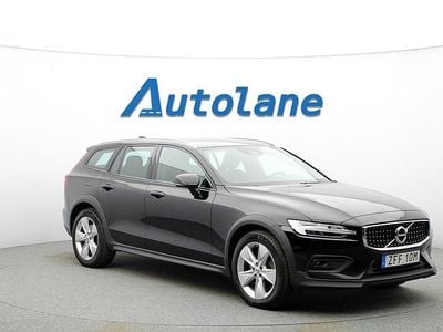 Begagnad Volvo V60 CC 197 HK (144 kW) 2021 Svart Kombi