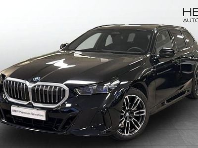 Svart Begagnad 2025 BMW 530 M Sport Kombi | 609 700 kr