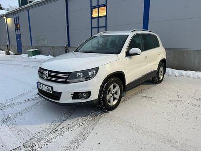 Vit Begagnad 2012 VW Tiguan SUV | 85 000 kr (Marknadspris)