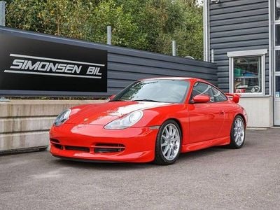 Begagnad Porsche 996 360 HK (264 kW) 2000 Röd