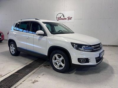 Vit Begagnad 2013 VW Tiguan Sportline SUV | 94 900 kr (Marknadspris)