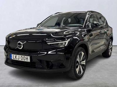 Svart Begagnad 2022 Volvo XC40 Core SUV | 329 900 kr