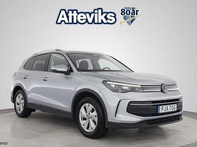 Vit Begagnad 2024 VW Tiguan Life SUV | 354 000 kr (Marknadspris)
