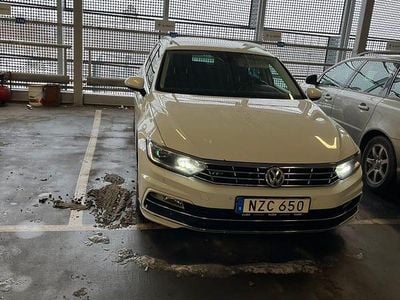 Begagnad VW Passat GT 190 HK (139 kW) 2017 Vit Kombi