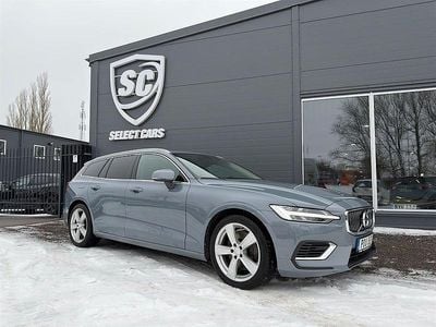 Grå Begagnad 2021 Volvo V60 Inscription Kombi | 349 900 kr (Marknadspris)