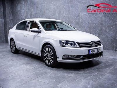 Vit Begagnad 2011 VW Passat Sedan | 59 800 kr (Lite dyr)