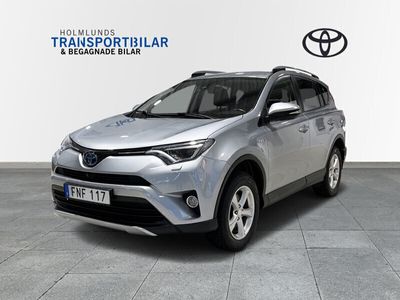 begagnad Toyota RAV4 2.5 i-AWD (197HK) Executive V-Hjul/Drag