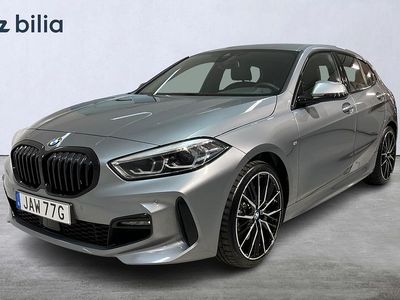 Skyscraper grey metallic Begagnad 2024 BMW 120 M Sport Halvkombi | 359 900 kr (Marknadspris)