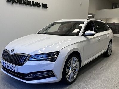 begagnad Skoda Superb Style Business Edition PHEV Vinterhjul, Drag 2021, Kombi