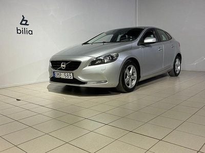 Begagnad Volvo V40 Kinetic 116 HK (85 kW) 2013 Silver Halvkombi