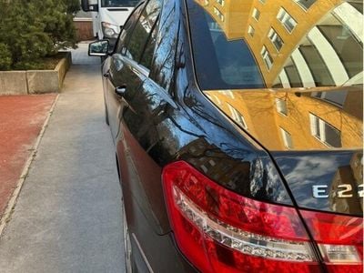 Mercedes E220