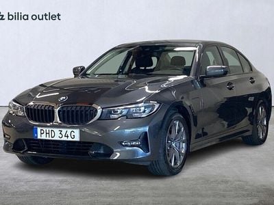 BMW 330e