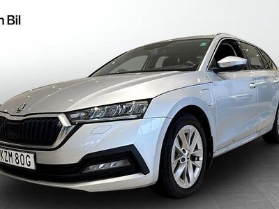 Begagnad Skoda Octavia 2024 Grå Kombi