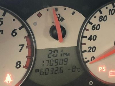 Grå Begagnad 2007 Nissan Micra Halvkombi | 25 000 kr (Lite dyr)