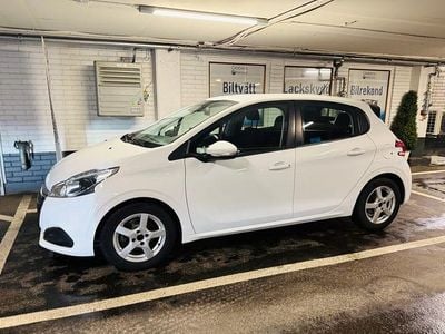 Begagnad 2016 Peugeot 208 Halvkombi | 65 000 kr (Marknadspris)