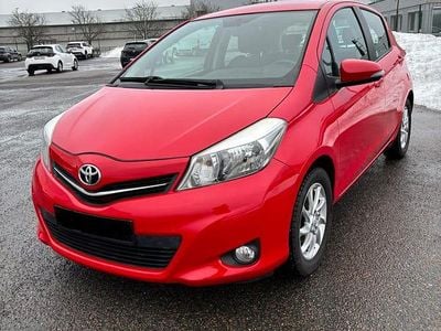 Begagnad Toyota Yaris 99 HK (72 kW) 2013 Halvkombi