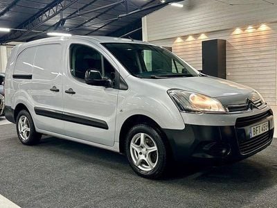 Begagnad Citroën Berlingo 90 HK (66 kW) 2014 Silver Minibuss