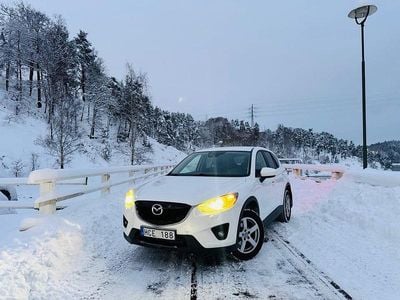 Vit Begagnad 2012 Mazda CX-5 SUV | 89 900 kr (Marknadspris)