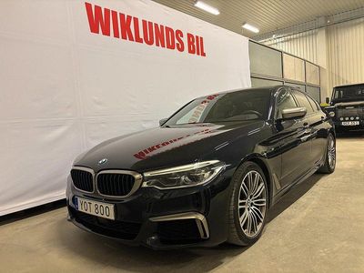 Svart Begagnad 2017 BMW M550 Shadowline Sedan | 429 900 kr (Dyr)