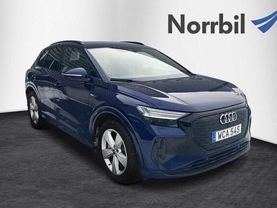 Blå Begagnad 2025 Audi Q4 e-tron S-Line SUV | 649 000 kr