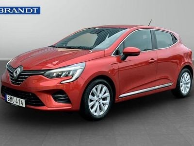 Röd Begagnad 2022 Renault Clio V Intens Halvkombi | 154 900 kr (Marknadspris)