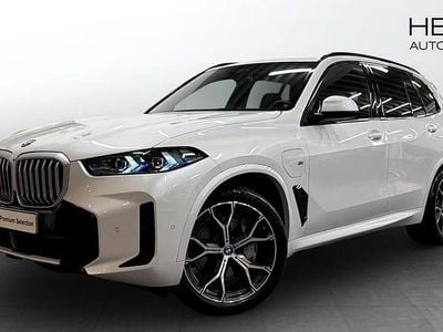 Vit Begagnad 2025 BMW X5 Comfort Edition SUV | 958 700 kr