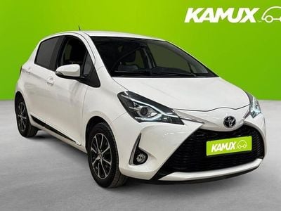 Begagnad Toyota Yaris Style 112 HK (82 kW) 2017 Vit Halvkombi
