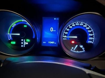 Begagnad 2018 Toyota Auris Hybrid Halvkombi | 169 000 kr (Marknadspris)