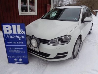 Vit Begagnad 2015 VW Golf VII Kombi | 79 900 kr (Marknadspris)