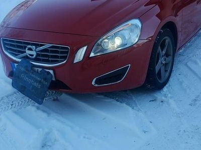 Begagnad 2011 Volvo V60 Kombi | 105 000 kr (Lite dyr)