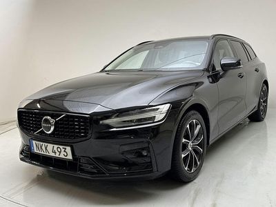 Begagnad Volvo V60 Plus 197 HK (144 kW) 2023 Svart Kombi