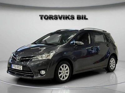 Begagnad Toyota Verso Multidrive S 147 HK (108 kW) 2015 Mörkgrå Minibuss