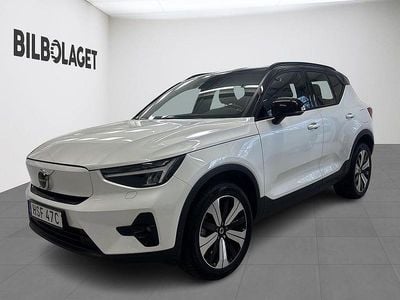 Vit Begagnad 2022 Volvo XC40 Plus SUV | 359 800 kr