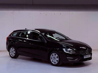 Svart Begagnad 2016 Volvo V60 Summum Kombi | 169 900 kr