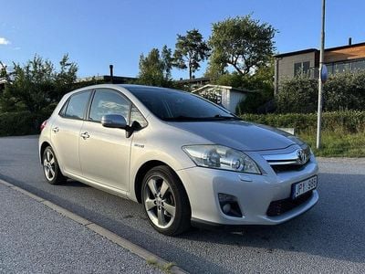 Toyota Auris Hybrid