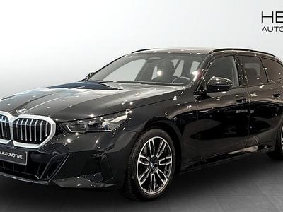 Svart (black) Begagnad 2025 BMW 520 M Sport Kombi | 548 700 kr