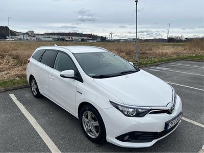 Toyota Auris Touring Sports