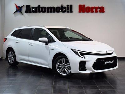 Svart metallic Ny 2025 Suzuki Swace Kombi | 319 900 kr (Marknadspris)