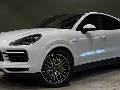 Vit Begagnad 2021 Porsche Cayenne SUV | 799 900 kr