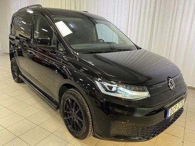 Deep black pärleffekt Begagnad 2022 VW Caddy Black Edition Minibuss | 269 000 kr (Lite dyr)