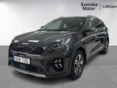 Grå Begagnad 2022 Kia Niro Advance SUV | 214 200 kr (Marknadspris)