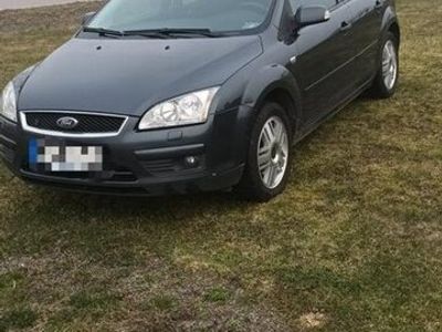 begagnad Ford Focus 5-dörrars 1.8 Flexifuel Euro 4