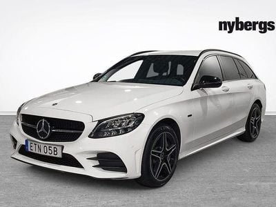Vit Begagnad 2021 Mercedes C300 AMG Kombi | 309 000 kr (Marknadspris)