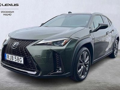 Begagnad Lexus UX 300h Sport Design Packet 201 HK (147 kW) 2025 Grön SUV