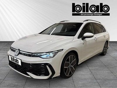Vit Begagnad 2024 VW Golf VIII R-line Kombi | 369 000 kr