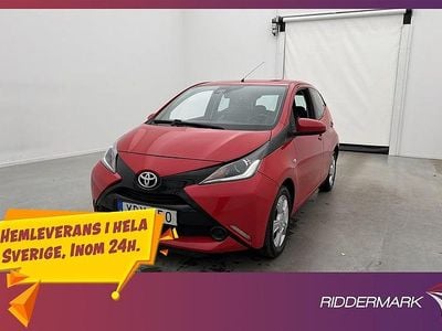 Röd Begagnad 2015 Toyota Aygo X-play Halvkombi | 84 800 kr (Marknadspris)